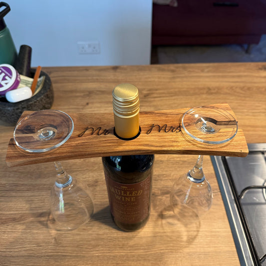 Mr & Mrs Wine Butler | The Great Gift Idea